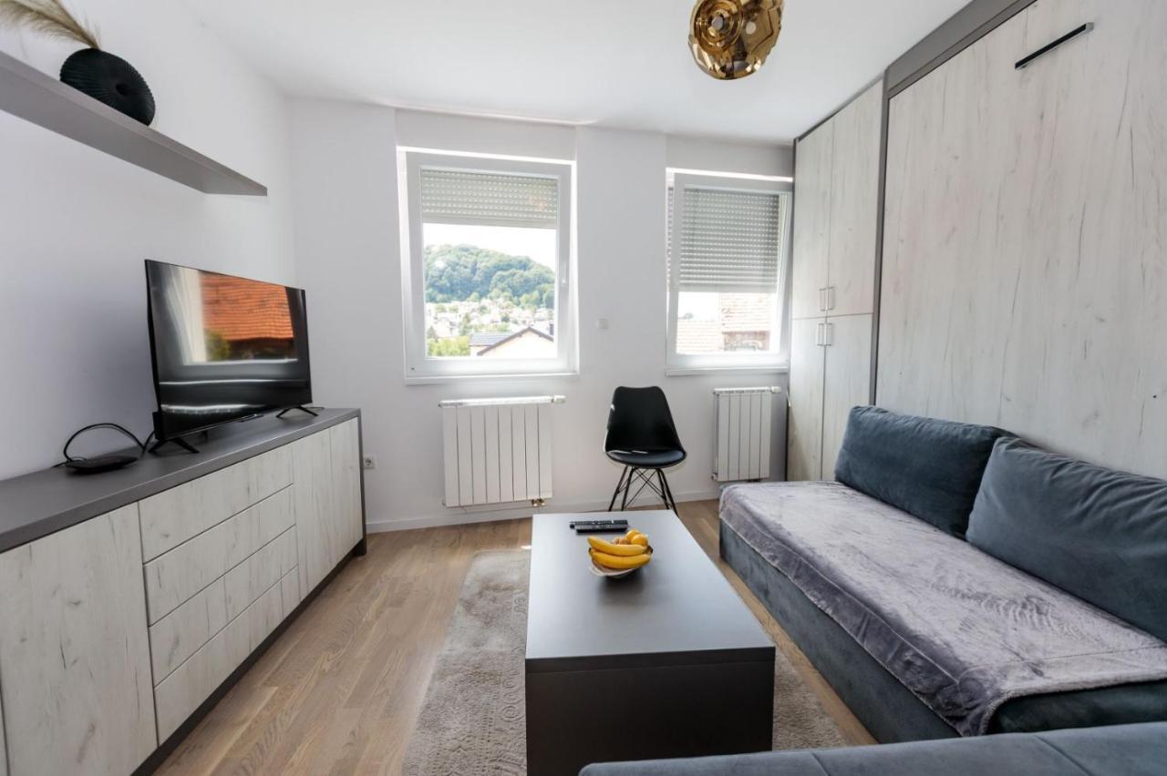 Apartman Skver Tuzla Esterno foto